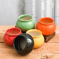 Round Pots